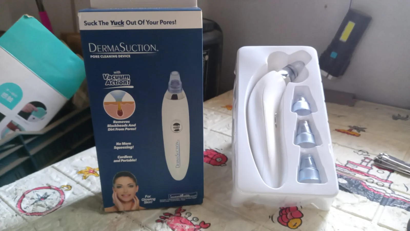 4-in-1 Blackhead Extractor – Vacuum Suction Acne Remover & Pore Cleaner - Image 8