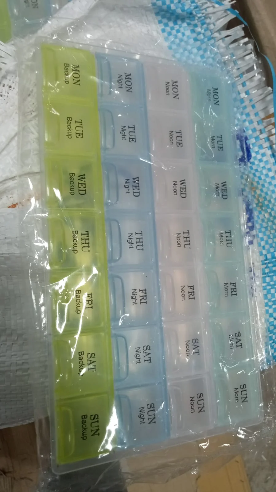 Weekly Pill Case 28-Slot Medicine Organizer - Image 10