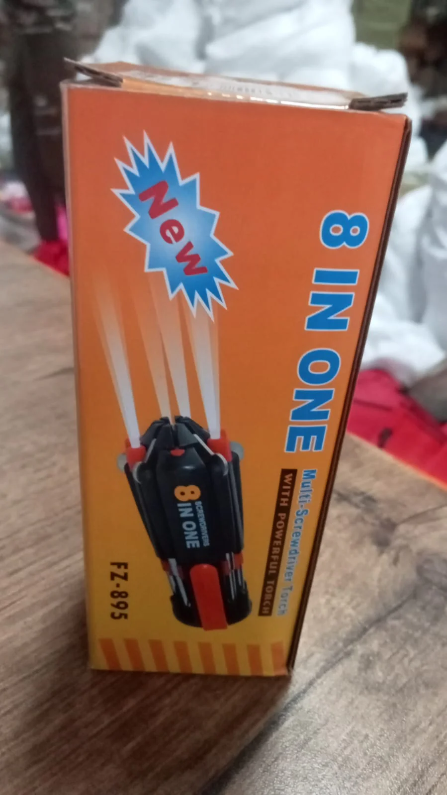 8 in 1 Multi-Function Screwdriver Kit with LED Portable Torch - Image 7