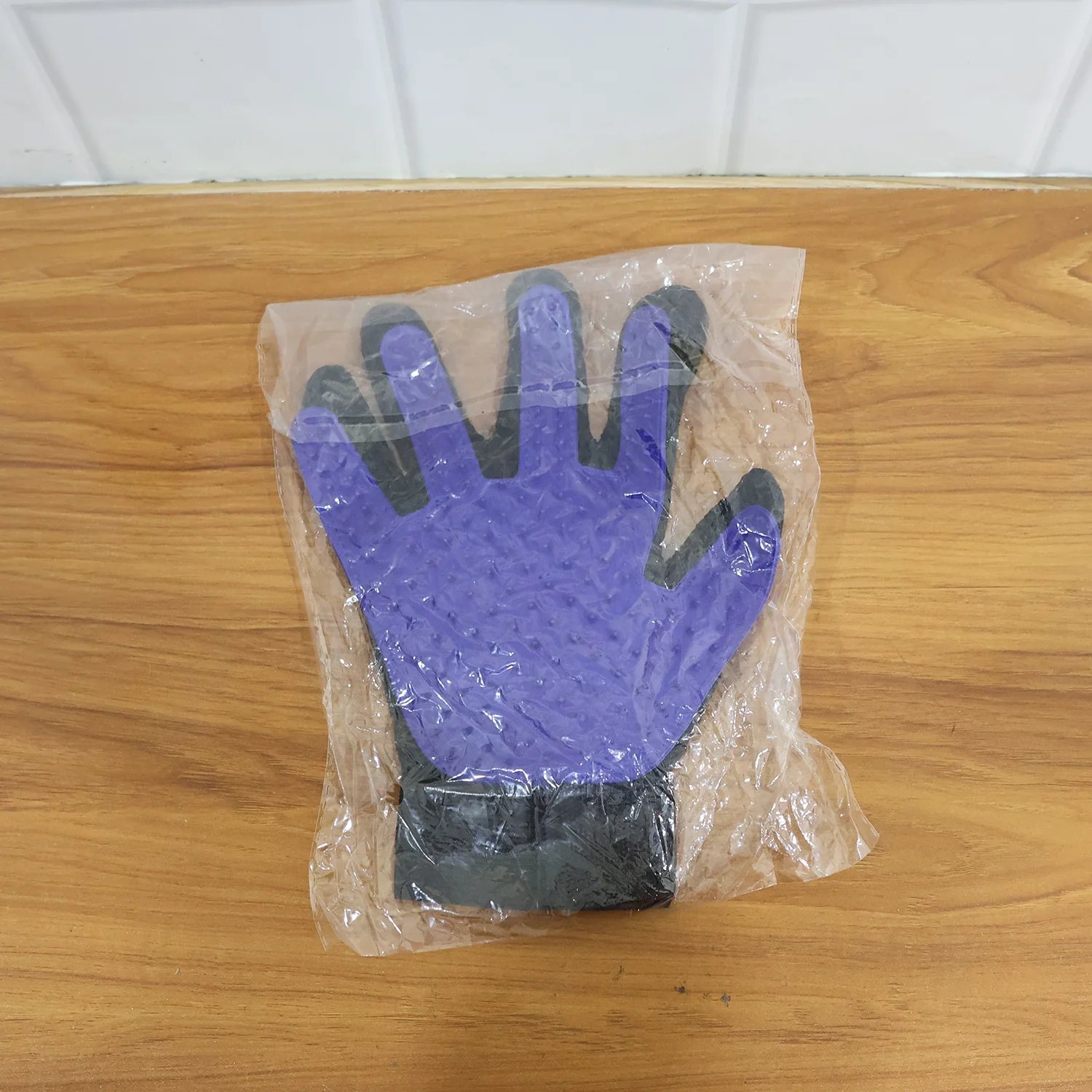 5 Finger Deshedding Glove (1 Pc) - Image 8