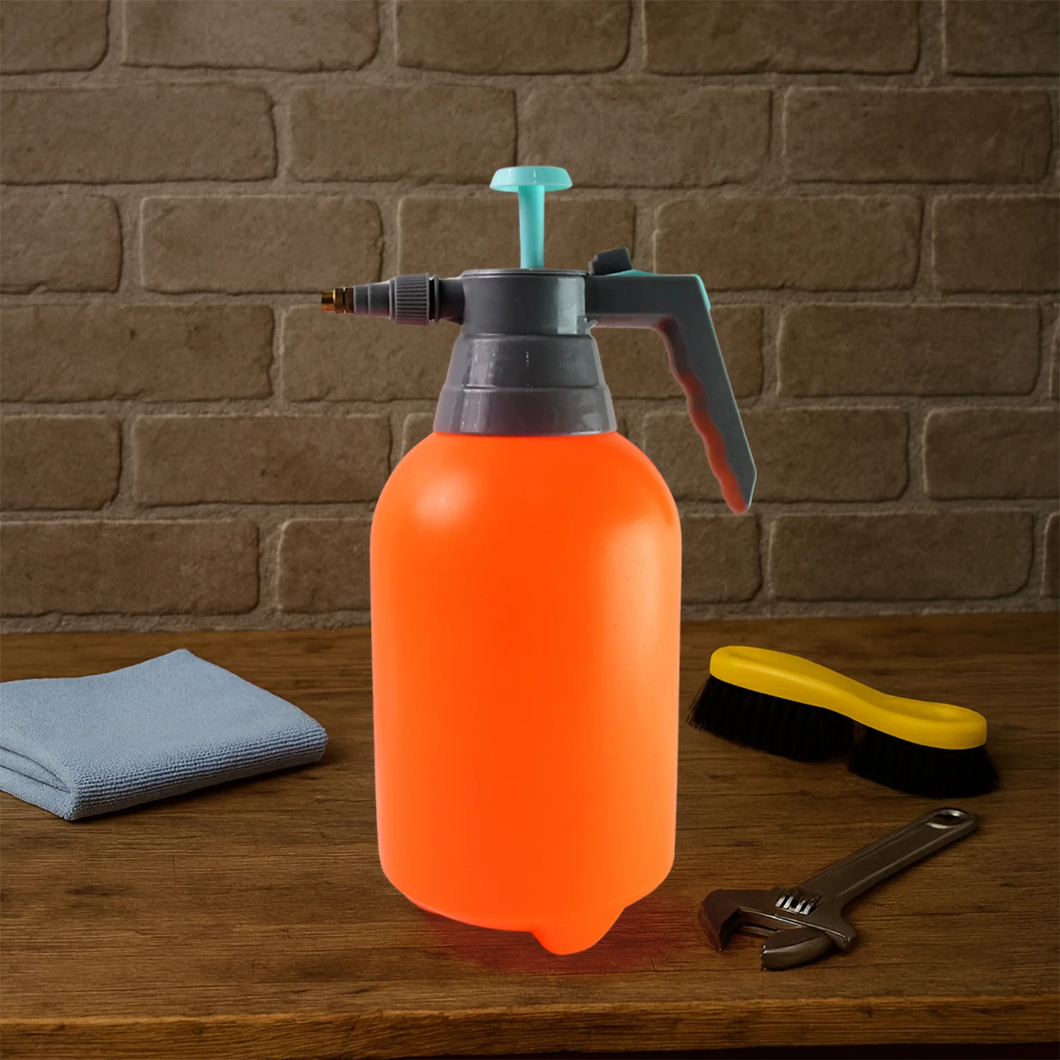 Water Sprayer Hand-held Pump Pressure Garden Sprayer - 2 L (Mix Color) - Image 4