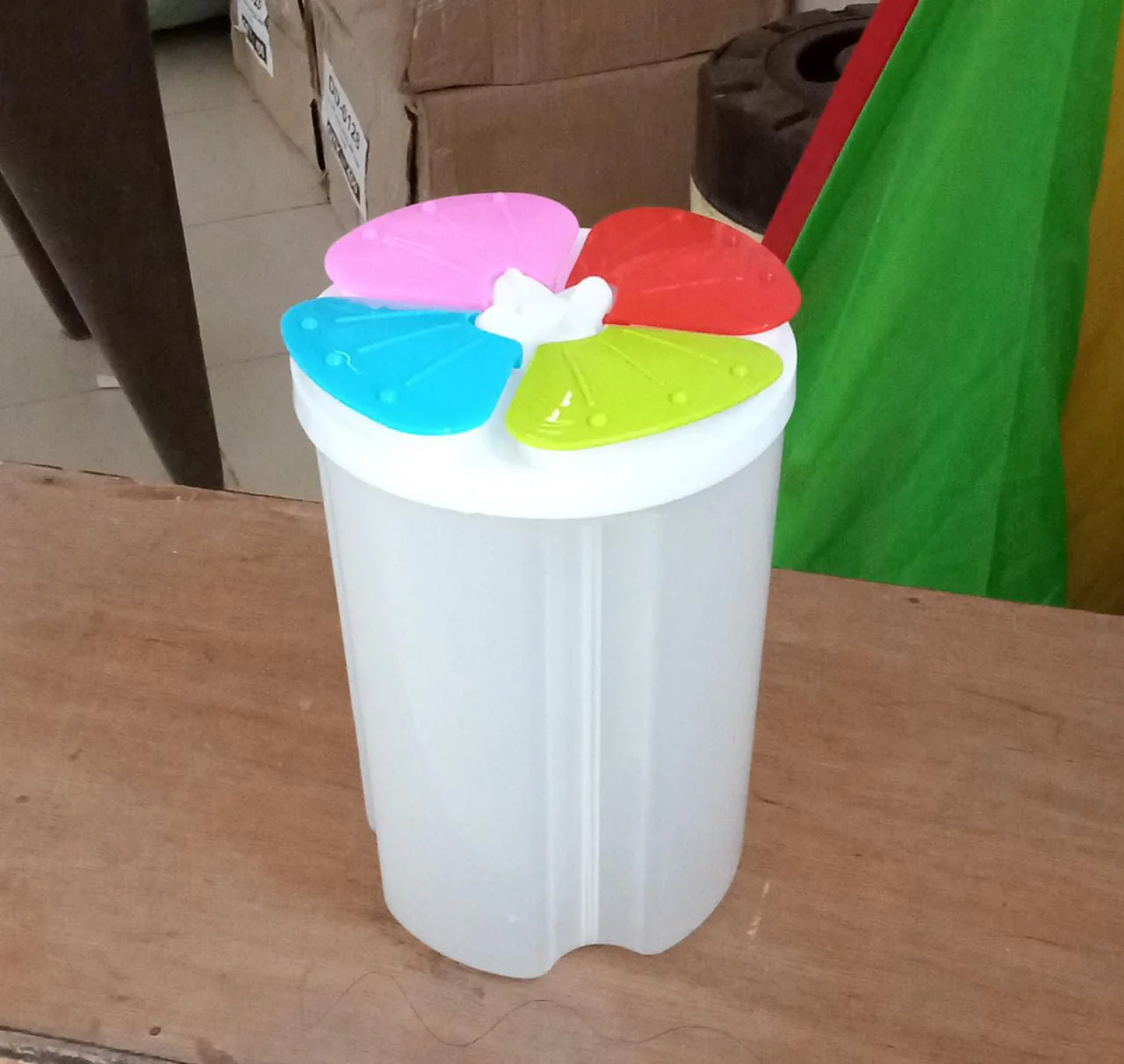 Kitchen Storage - Transparent Sealed Cans / Jars / Storage Box 4 Section - Image 6
