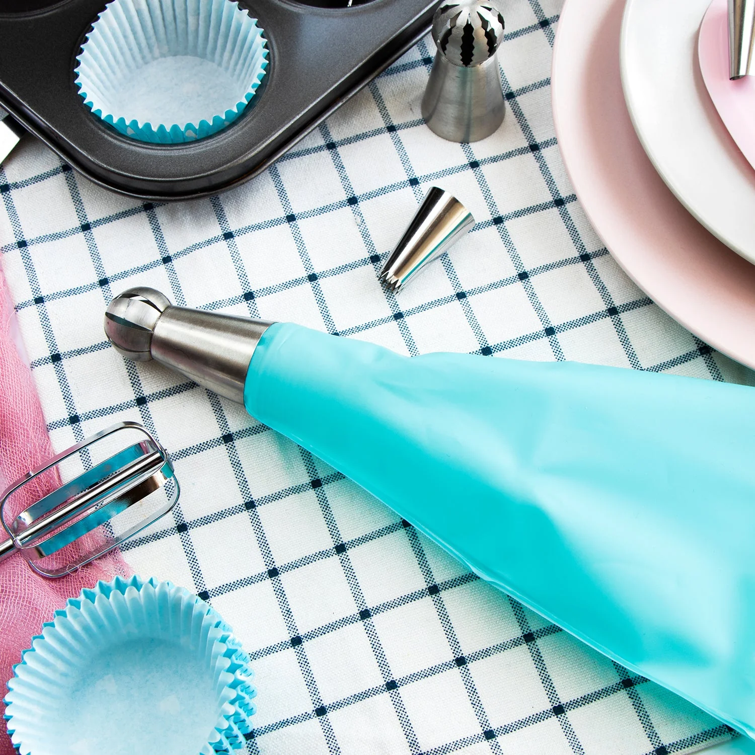 Cake Decorating Nozzle with Piping Bag Stainless Steel Piping Cream Frosting Nozzles - Image 6