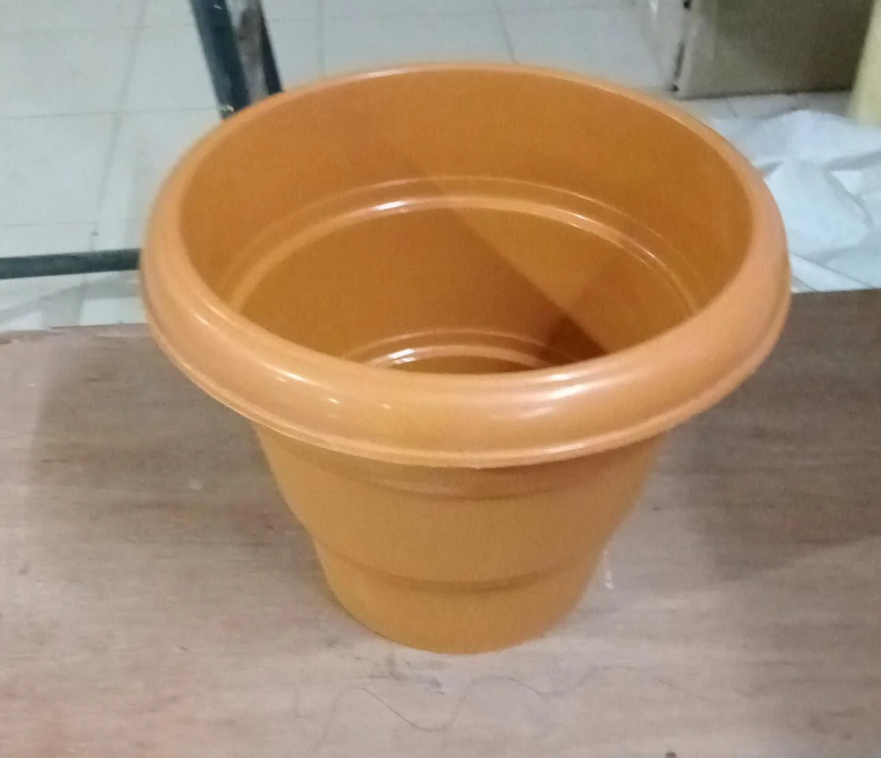Garden Heavy Plastic Planter Pot / Gamla 8 inch (Brown, Pack of 1,Medium ) - Image 6