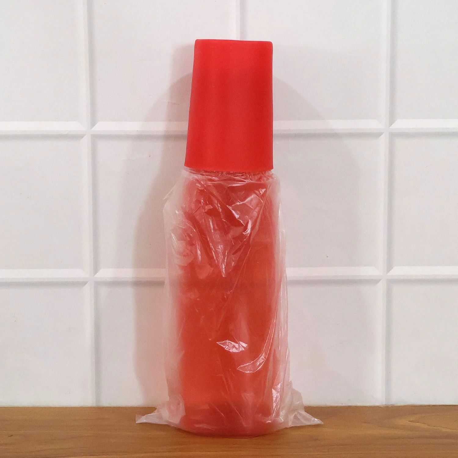 1000 ML (Approx) Plastic Hydra Flow Reusable Water Bottle with Glass - Image 7