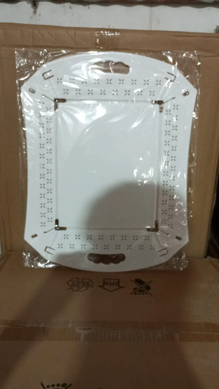 Foldable Plastic Serving Tray - Portable with Handle for Kitchen & Dining (1pc) - Image 13