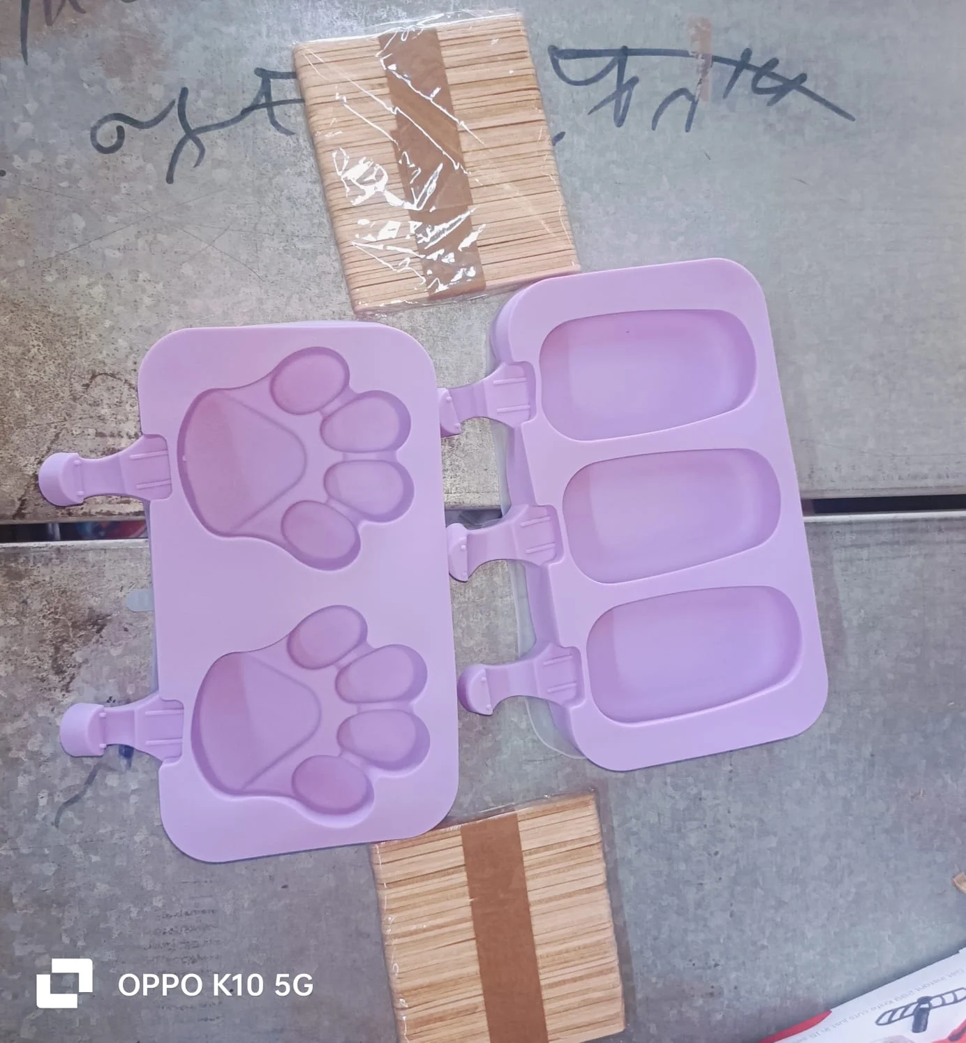 Silicone Sicle Molds – DIY Ice Pops with Lids & 50 Sticks - Image 8
