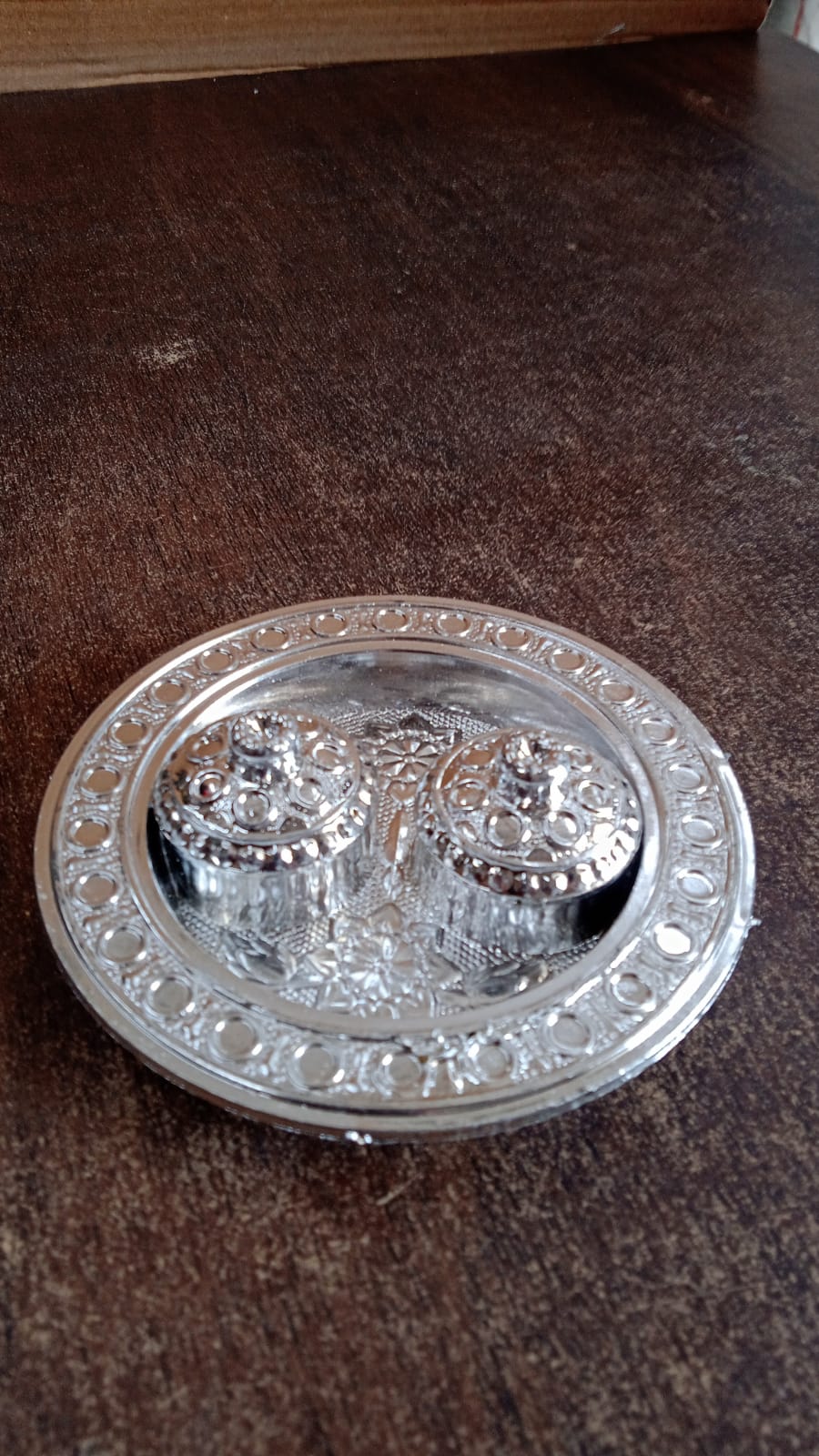 Round Shape Special Puja Thali, Kumkum Thali Holder (1 Pc / Small) - Image 8