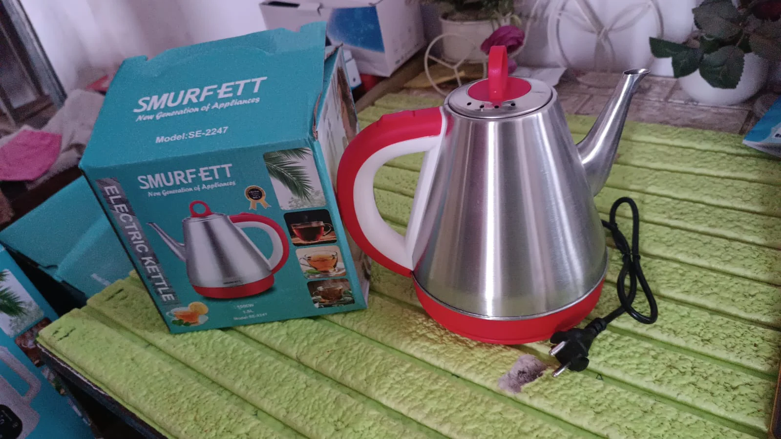 Stainless steel large capacity electric kettle (1500W / 1.5 Ltr.) - Image 7