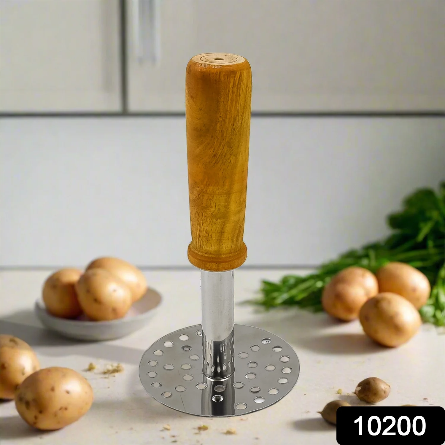 Stainless Steel Potato Masher / Pav Bhaji Masher with Wooden Handle (1 Pc) - Image 2