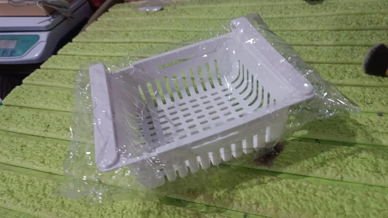 Expandable Adjustable Multipurpose Fridge Storage Basket (1 Pc) - Image 8