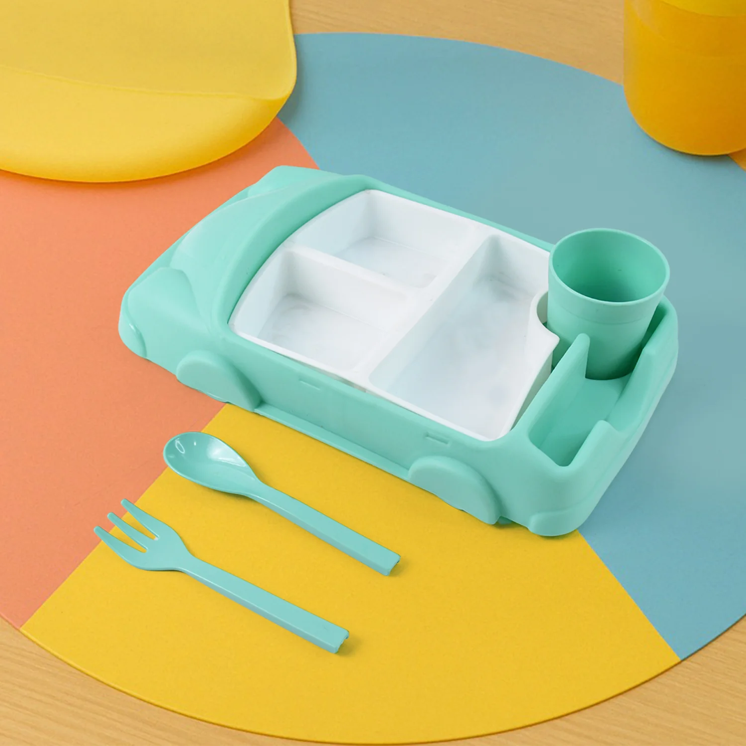Kid's Car Shaped Plates Cup / Lunch Box Dinnerware (4 Pcs Set / 1000 ML Lunch Box) - Image 4