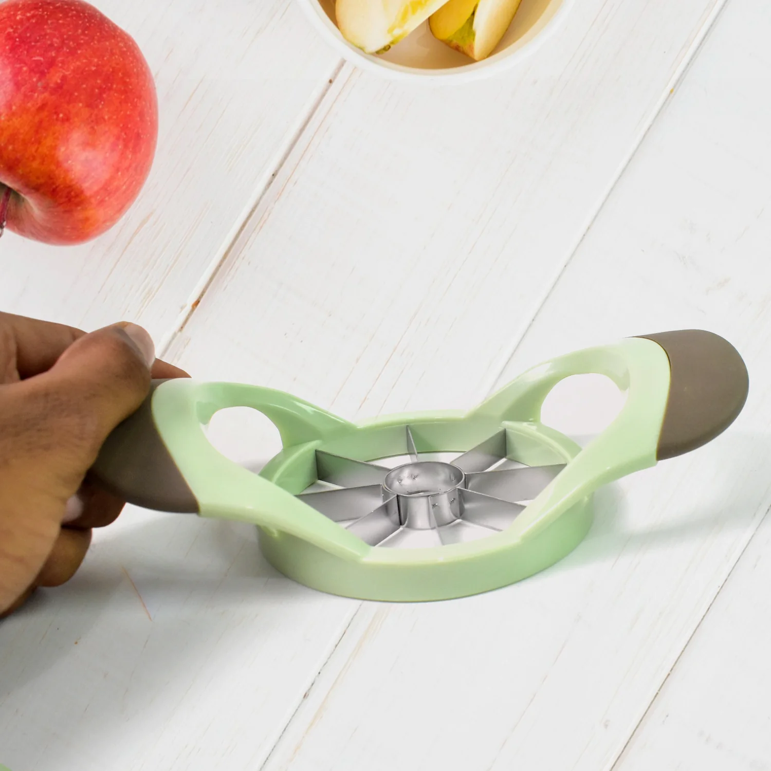 Fruit and Vegetable Cutter Stainless Steel Fruit Separator, 8-cut apple slicer (1 Pc) - Image 7