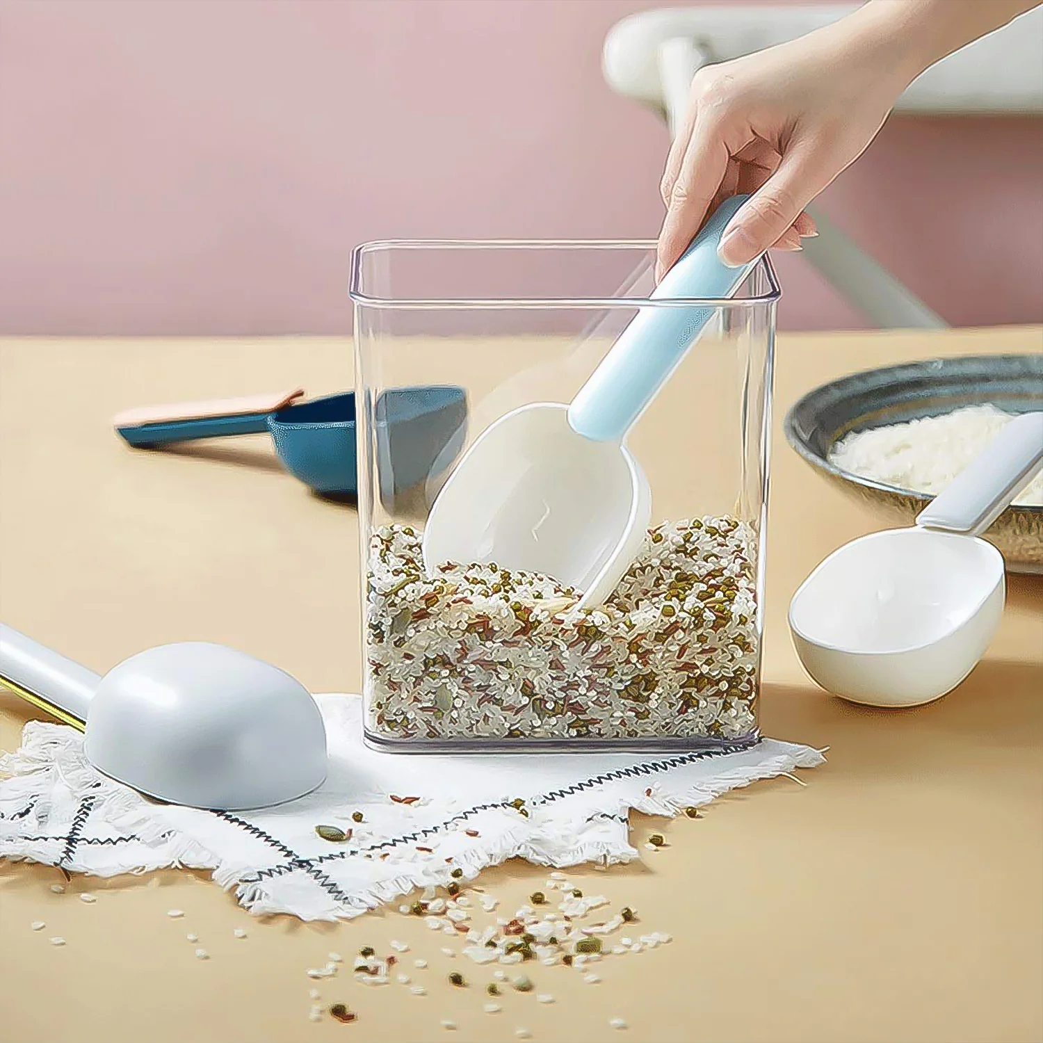Large Plastic Measuring Spoons Flour Scoops for Home Kitchen (1 Pc) - Image 4