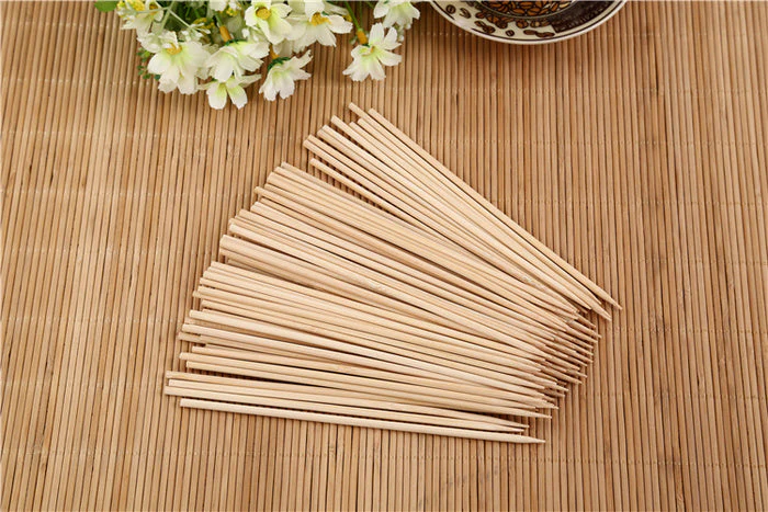 Natural Bamboo Wooden Skewers / BBQ Sticks for Barbeque and Grilling - Image 4