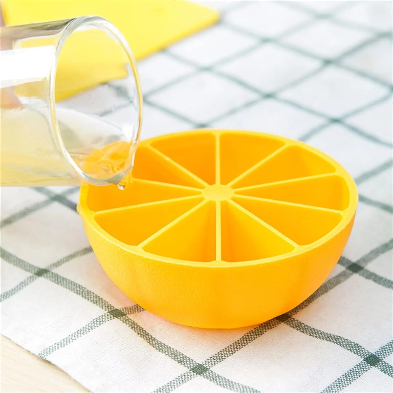 Lemon Shape Flexible Silicone Ice Cube Tray – 8-Slot Round Ice Mold (1 Pc) - Image 5