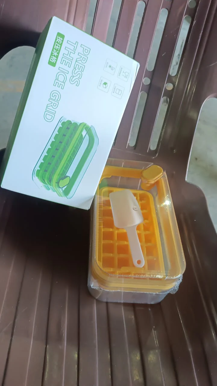 Ice Cube Tray with Lid 32 Grid, Storage Box Kitchen Bar Tool (1 Pc) - Image 9