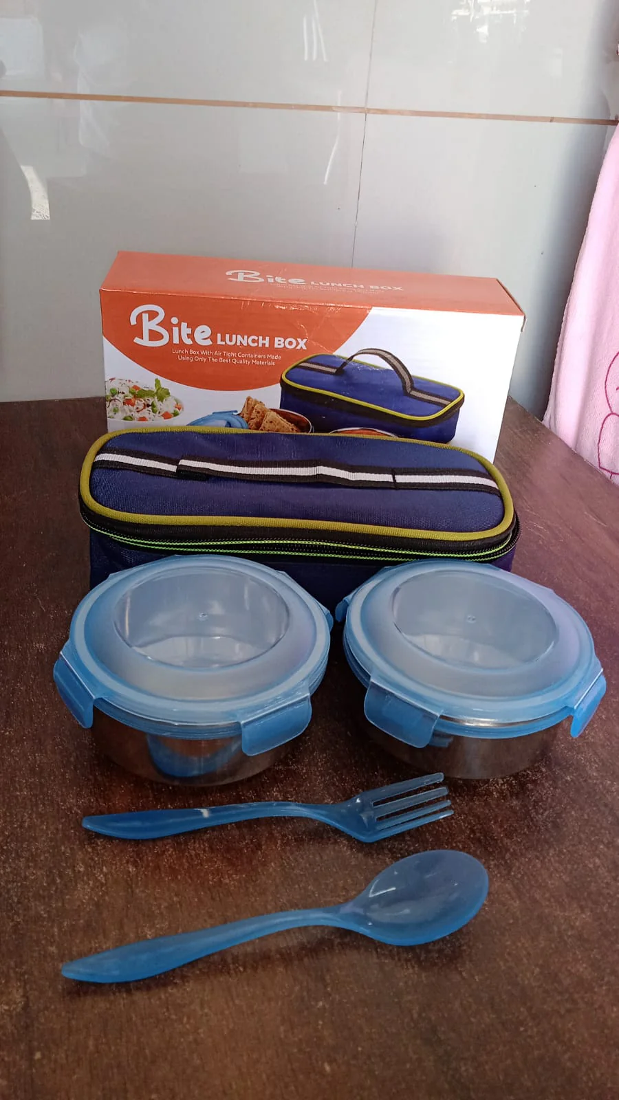 Bite Lunch Box, with Insulated Fabric Lunch Bag & Plastic Spoon, Fork - Image 8
