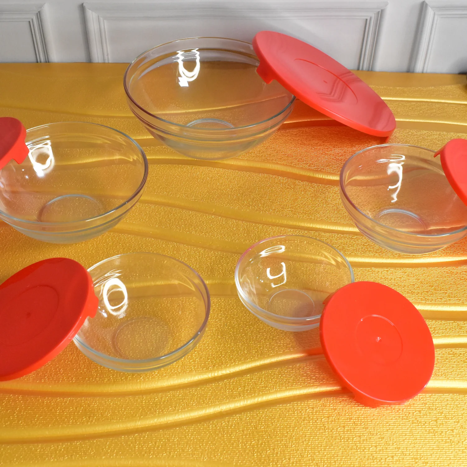 Modern Glass Bowl Set, Mixing / Storage Bowls with Red Lids (5 Pcs Set) - Image 4