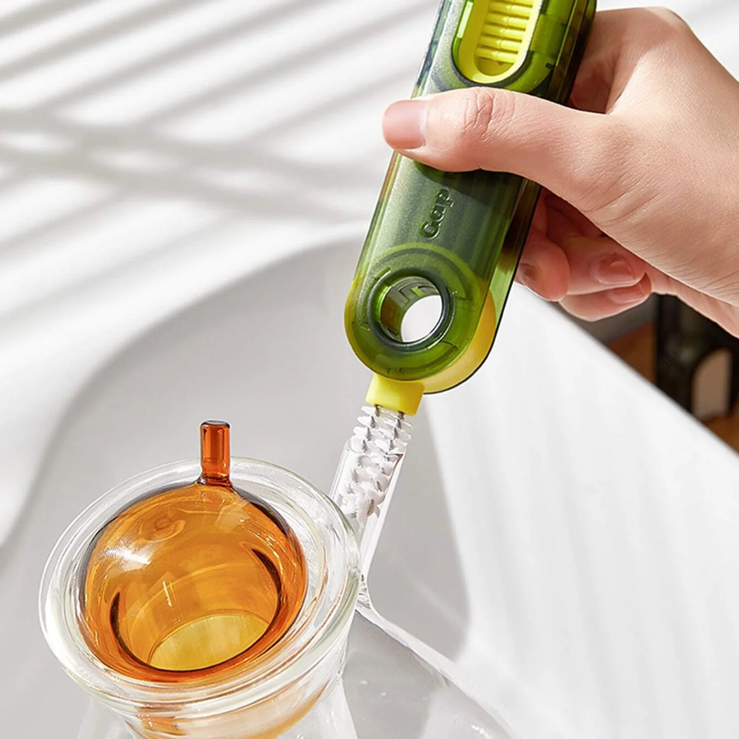 3-in-1 Multifunctional Bottle & Cup Cleaning Brush – Lid & Cover Scrubber (1 Pc) - Image 5