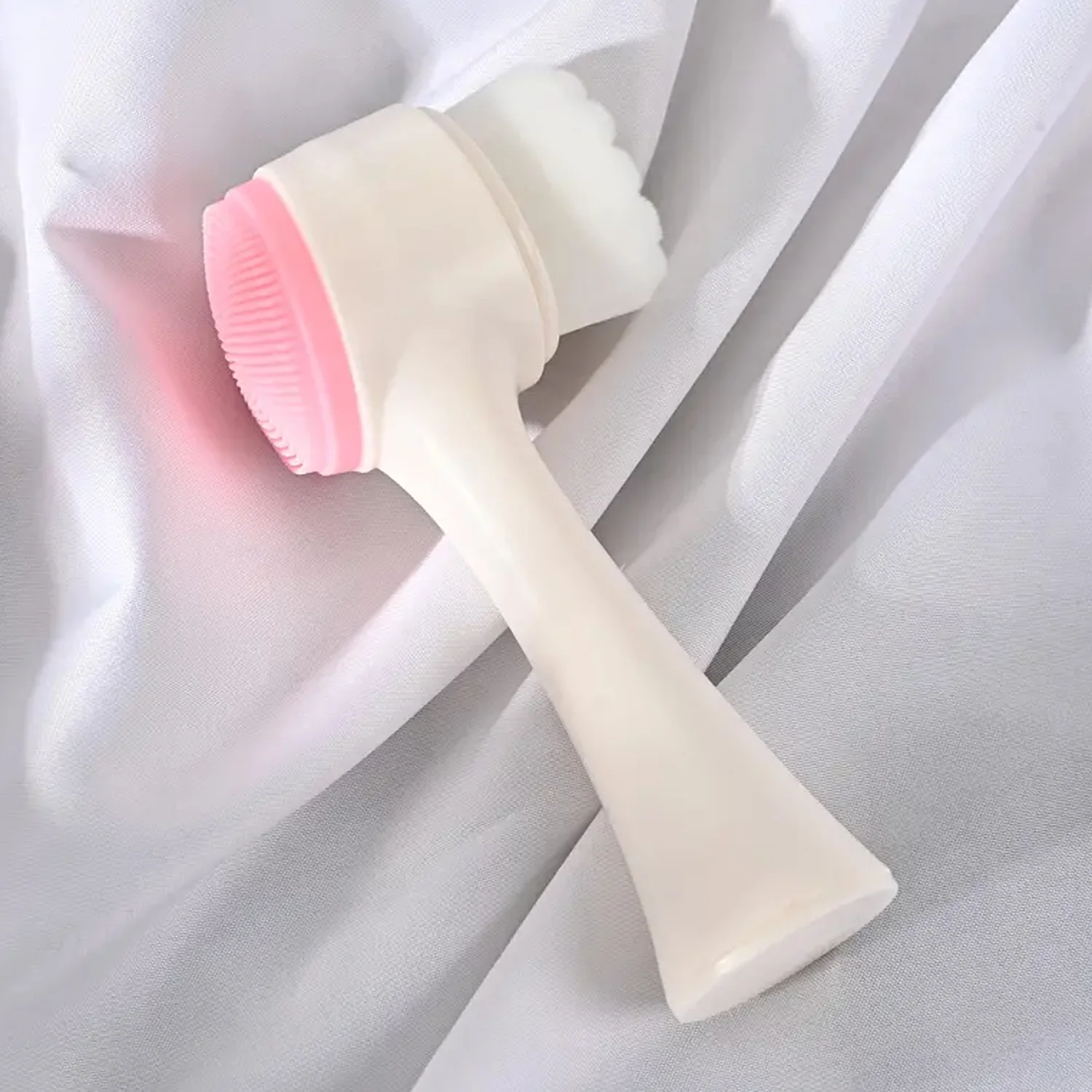 2 in 1 Facial Brush Cleansing Face Scrubber for Sensitive, Delicate, Dry Skin (1 Pc) - Image 6