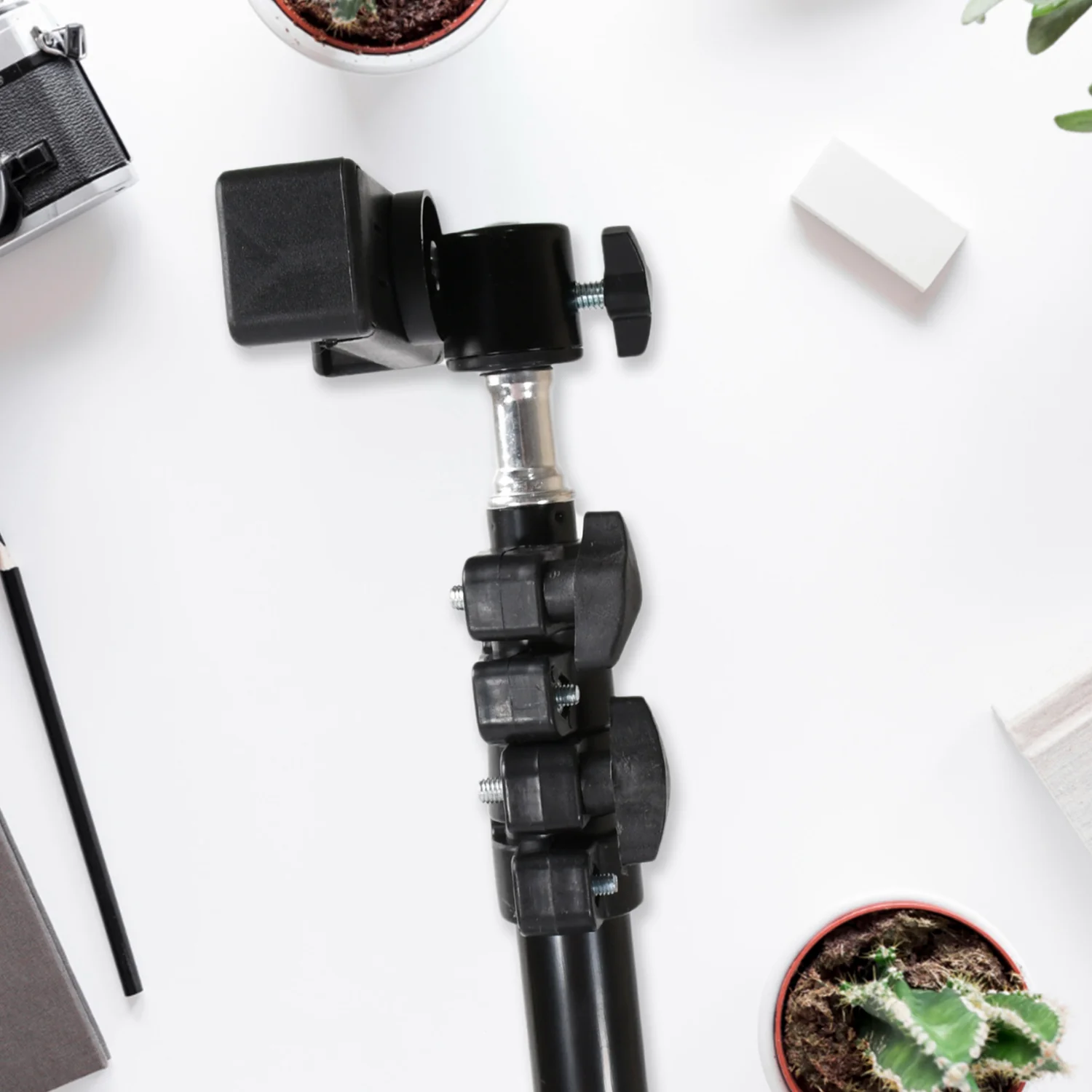 Professional Tripod for DSLR Photography (Max Height 178cm, Multi-Head, Folding) - Image 5