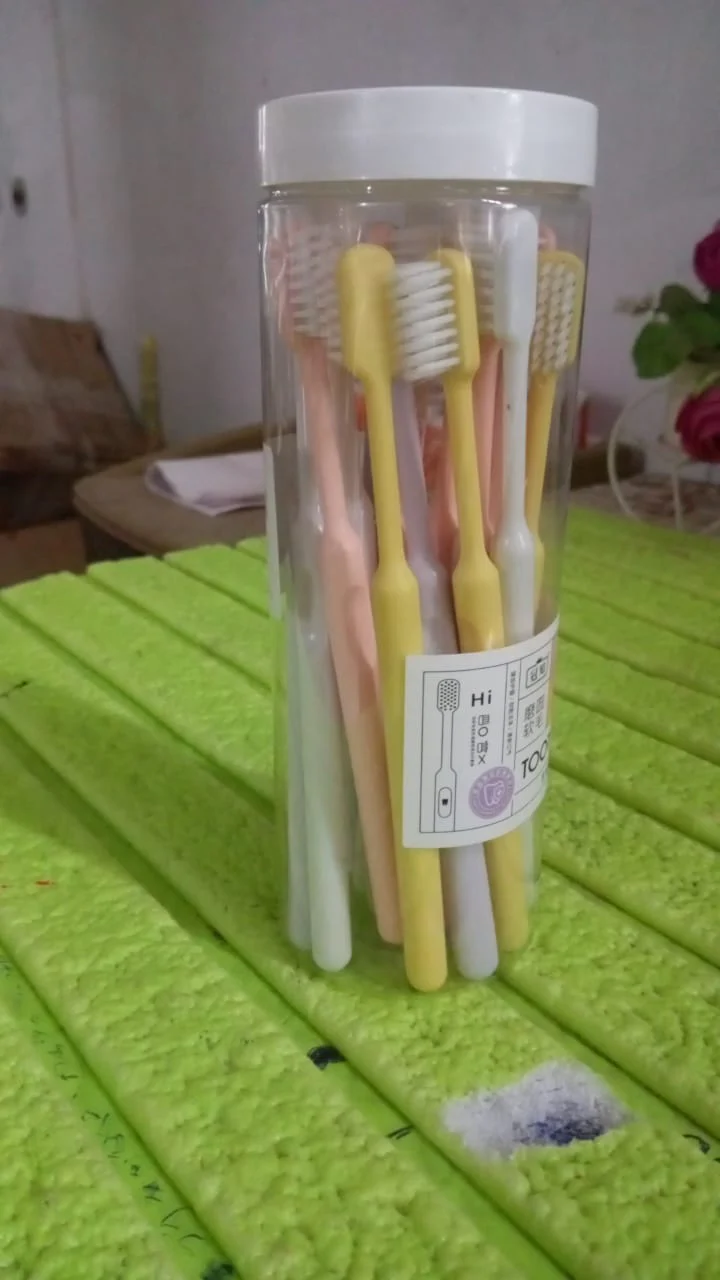 Plastic Toothbrush With Plastic Round Box (20 pcs Set) - Image 8