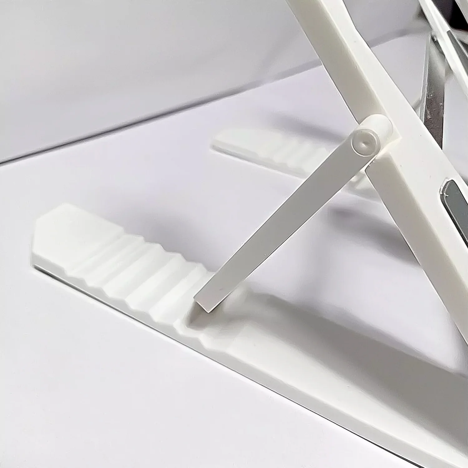 Multi-Position Adjustable Tablet / mobile Phone / bracket Holder (1 Pc) - Image 3