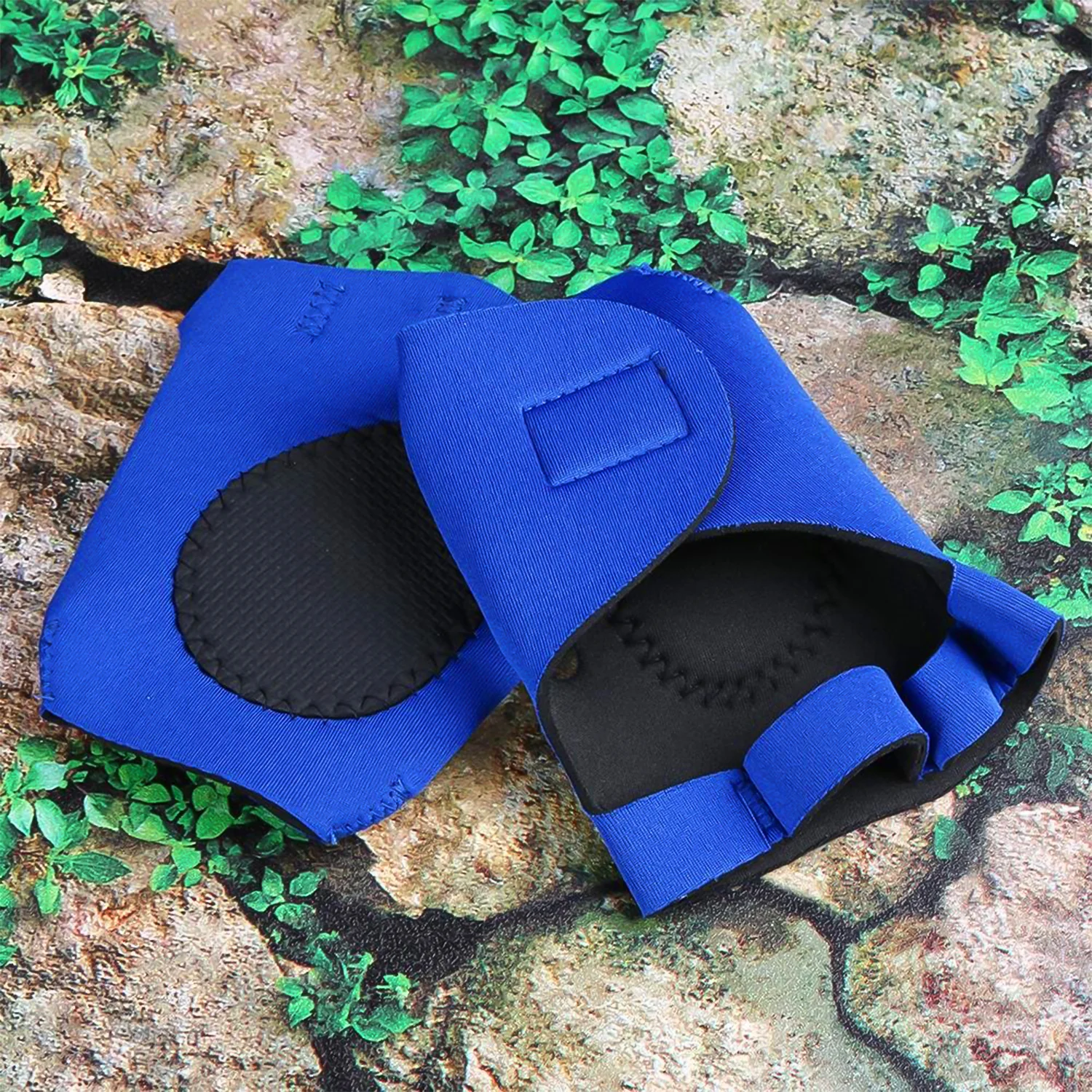 Palm Support Gloves – Half Finger Gym Exercise Gloves for Outdoor Training - Image 4