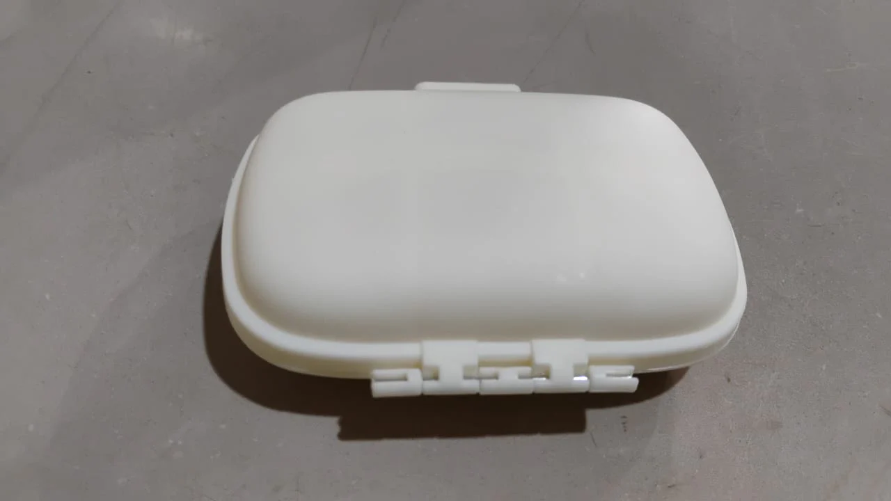 8 Compartment Medicine Divider Box (1 Pc) - Image 9