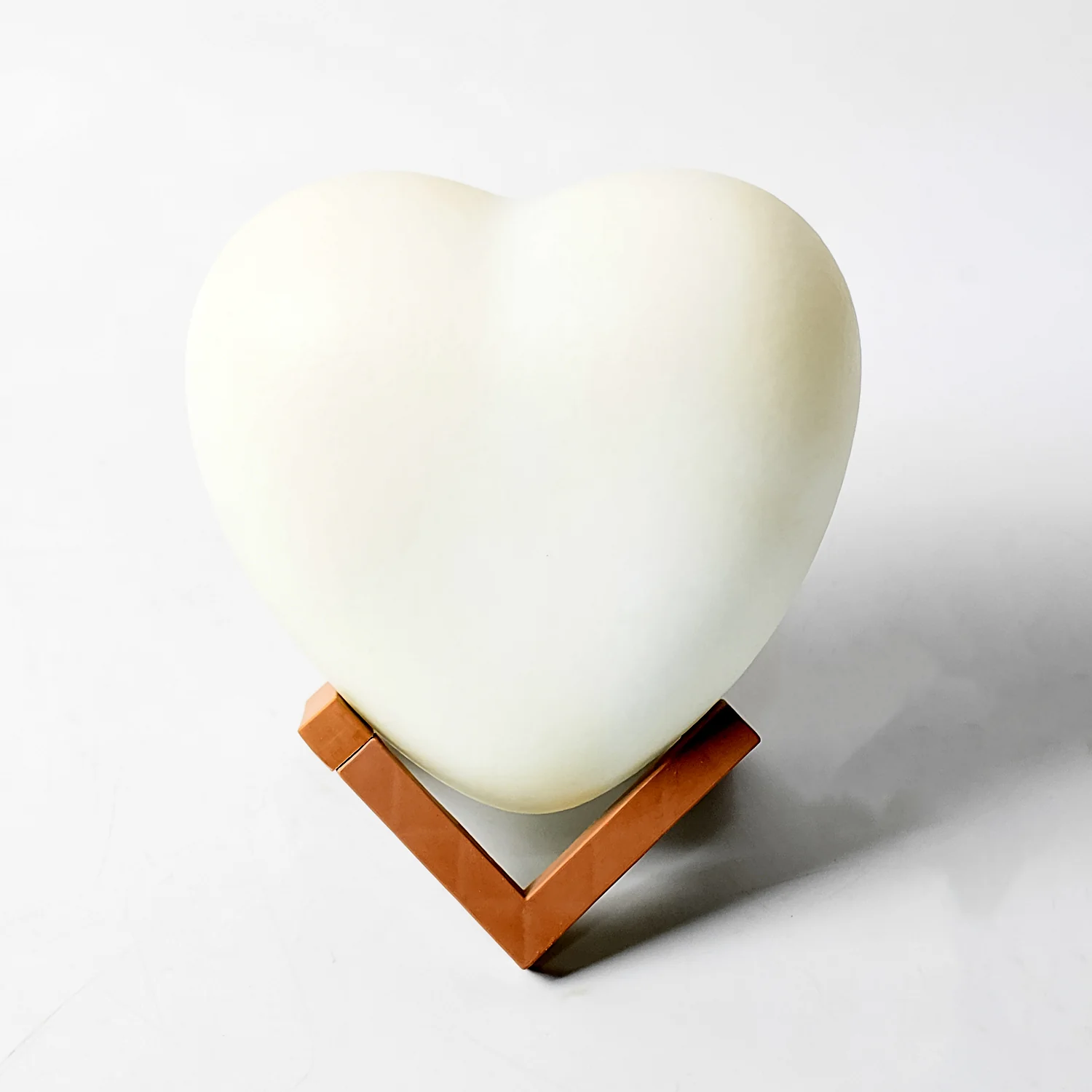 3D Heart Shape Moon Night Lamp with Plastic Stand (13 x12 Cm / 1 Pc) - Image 5