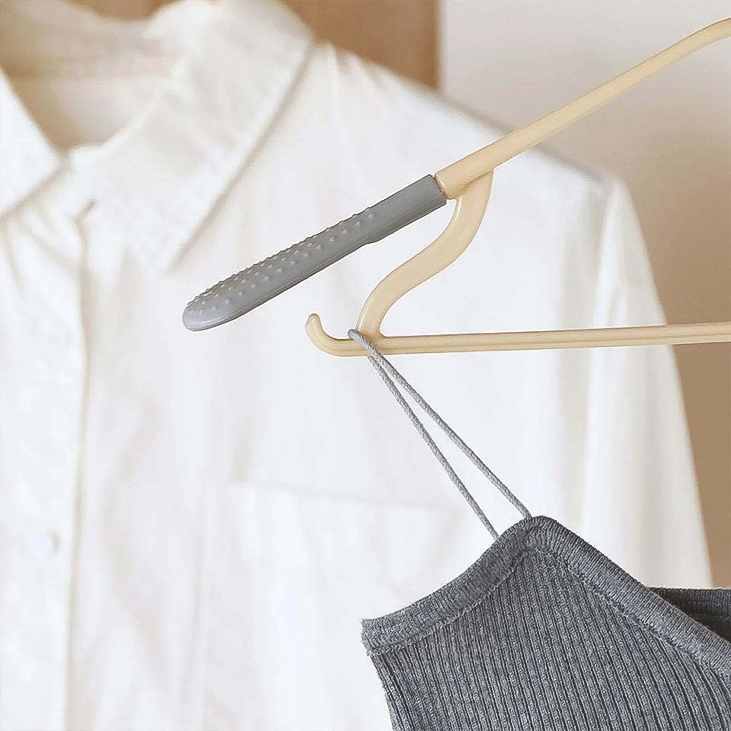 PP Cloth Hanger Set of 1 with Zinc Plated Steel Hook (1 Pc) - Image 7