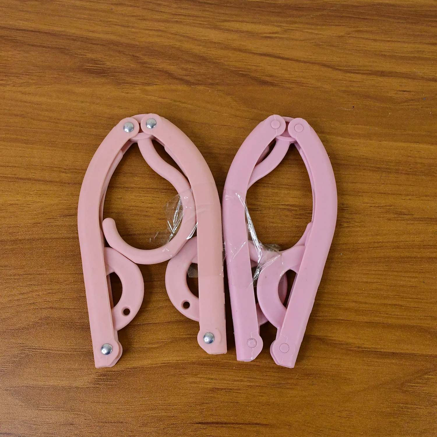 Travel Hangers, Portable Folding Clothes Hangers (1 Pc) - Image 7