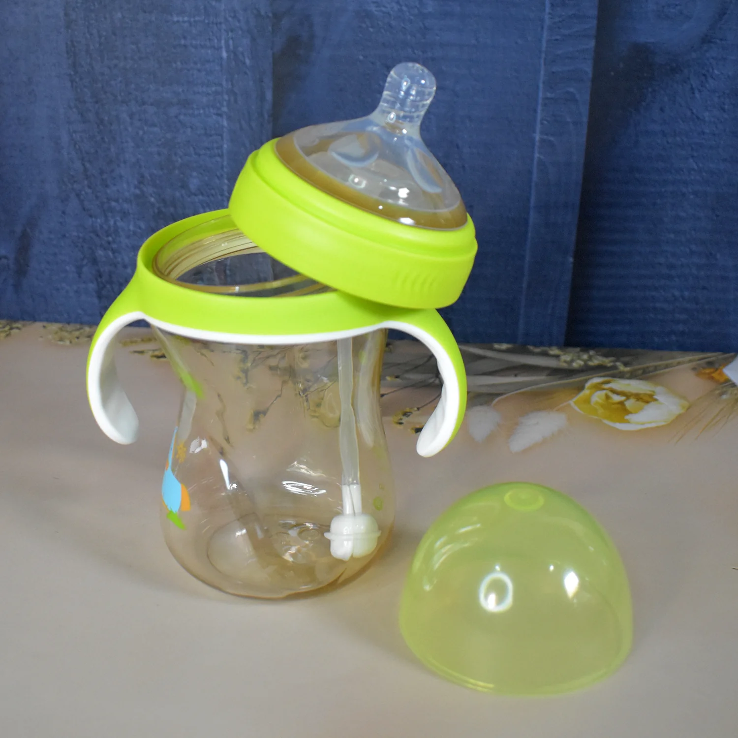 Plastic Baby Feeding Bottle with Handles Straw (300 ML / 1 Pc) - Image 3