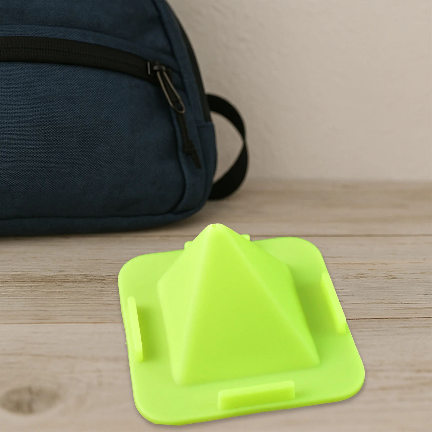 Universal Four-Sided Pyramid Mobile Holder Stand for Desk & Table (1 Pc) - Image 7