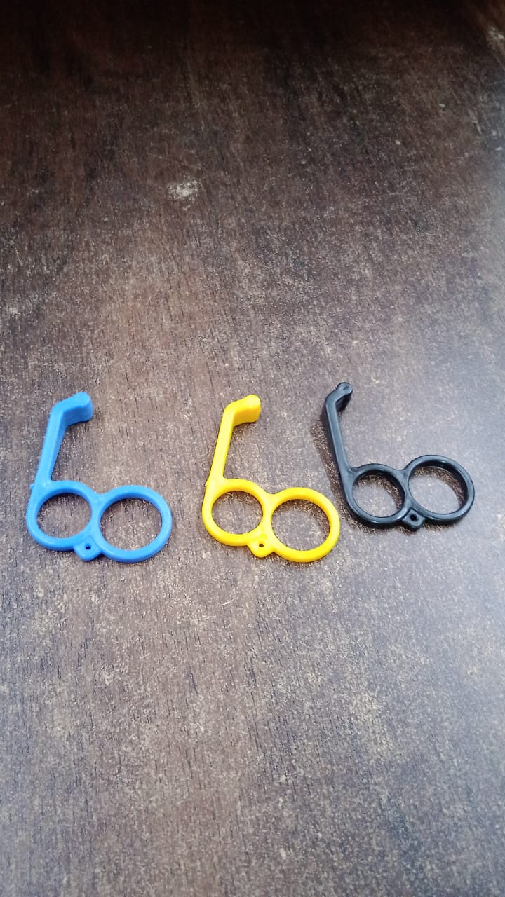 Plastic Hand Mobile Stand (Mix Color / 1 Pc) - Image 7
