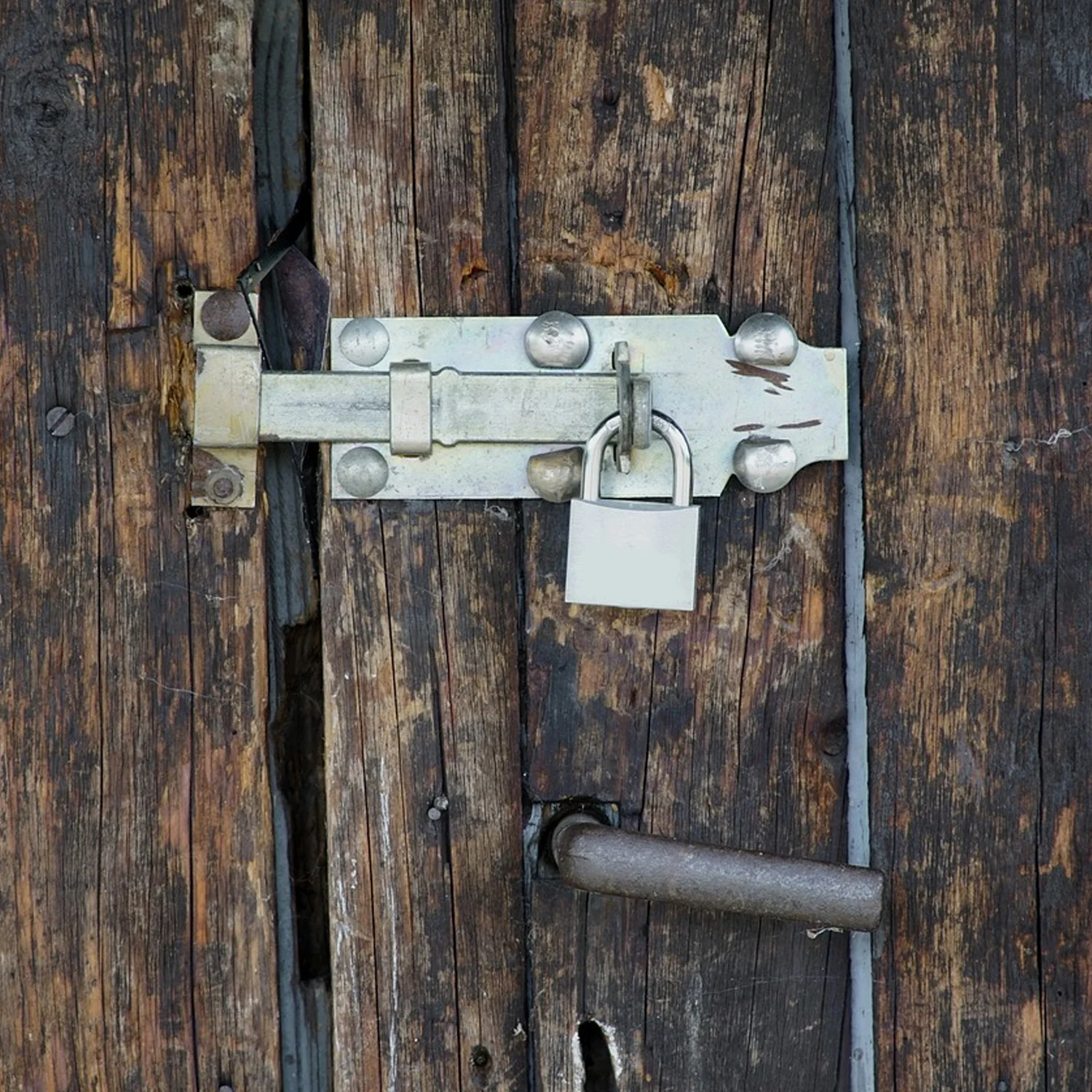 Multipurpose Solid 4 Keys Padlock 60 mm / 1 Pc) - Image 3