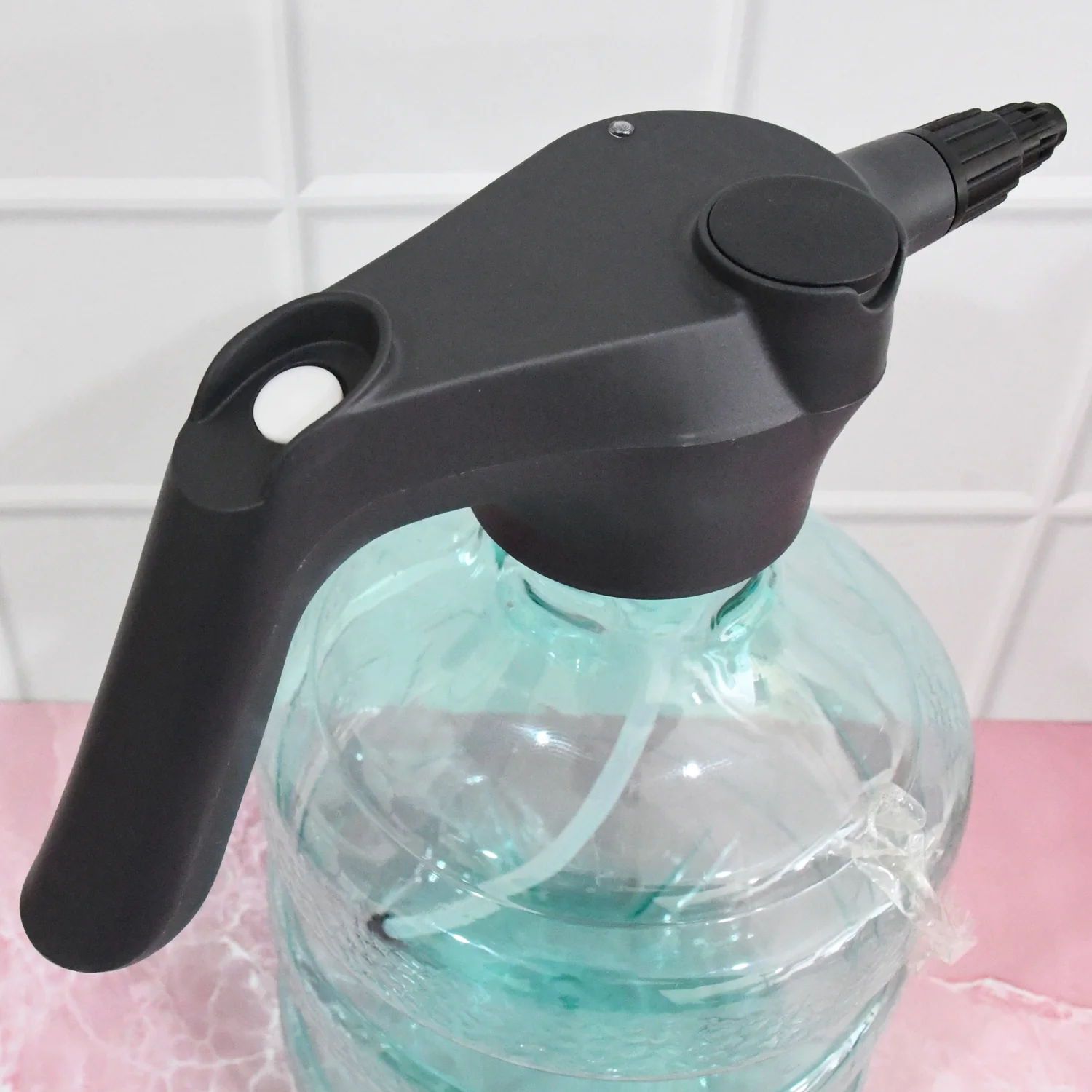 Electric Spray Bottle Garden Sprayer Automatic Watering Can (1 Pc / 4 Ltr. Approx) - Image 4