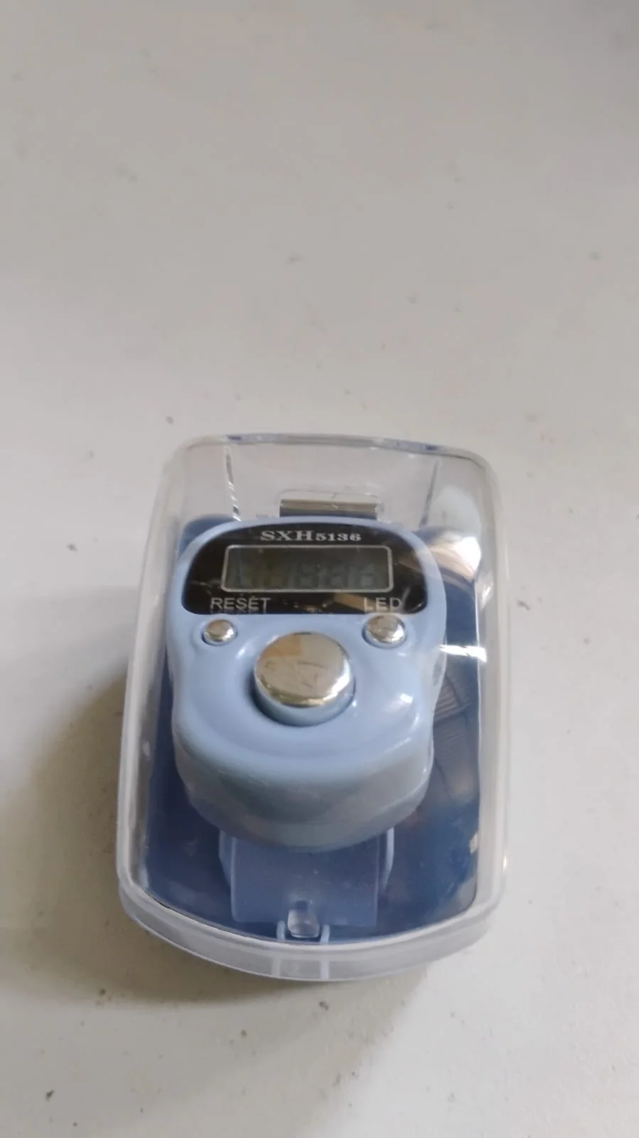 Plastic Portable Rotating Digital Finger Counter With Light (1 Pc) - Image 8