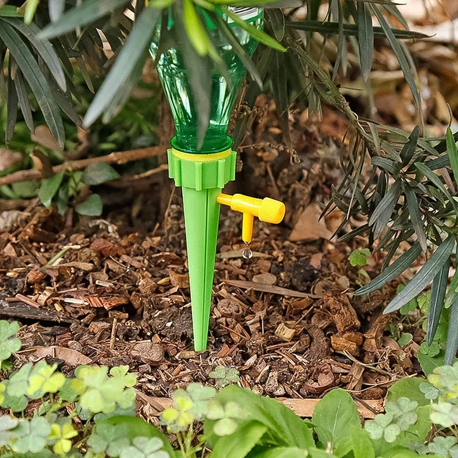 Green Plant Watering Spikes self Watering Spikes (1 Pc) - Image 4