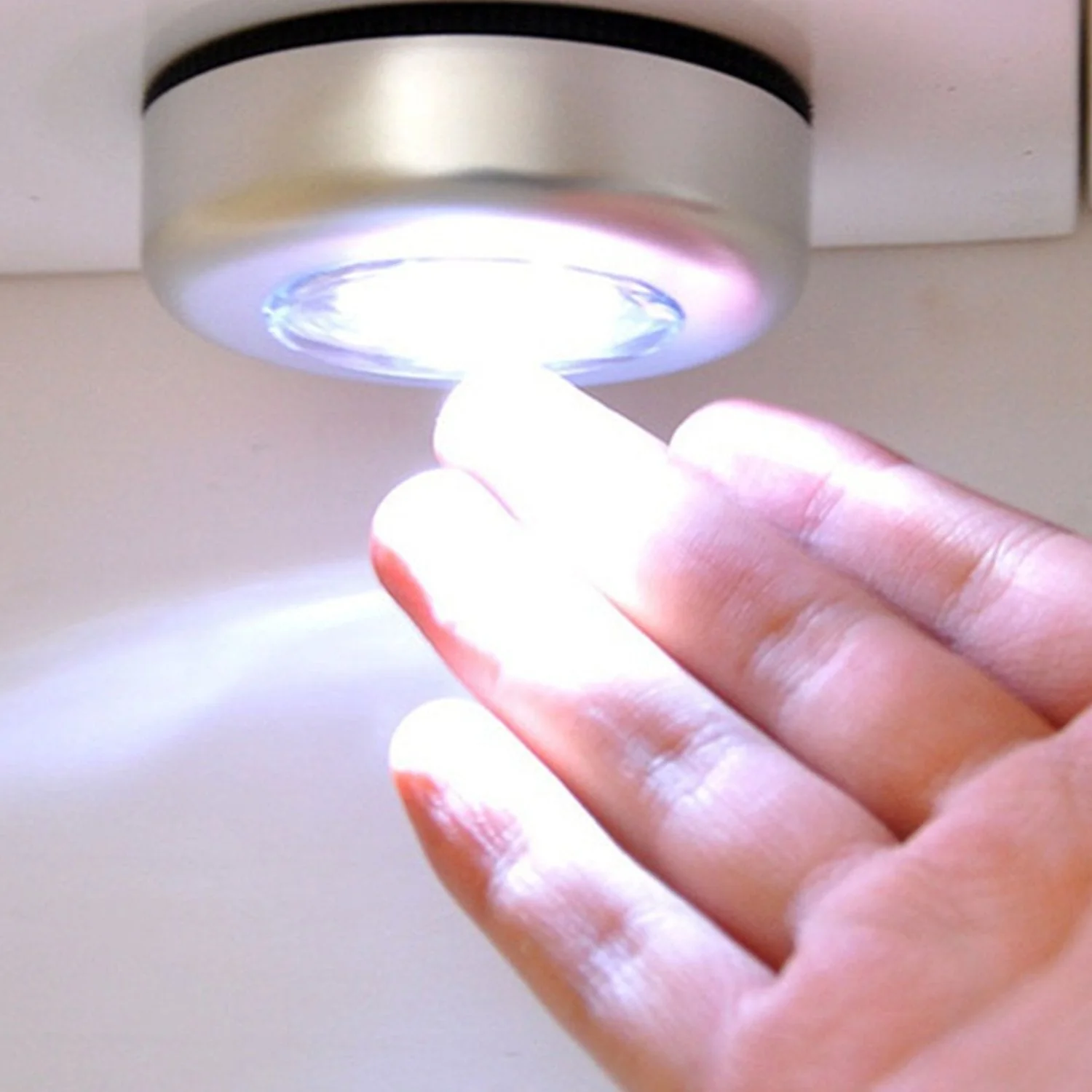 Christmas 3 Led Cordless Stick Tap Wardrobe Touch Light Lamp - Image 4