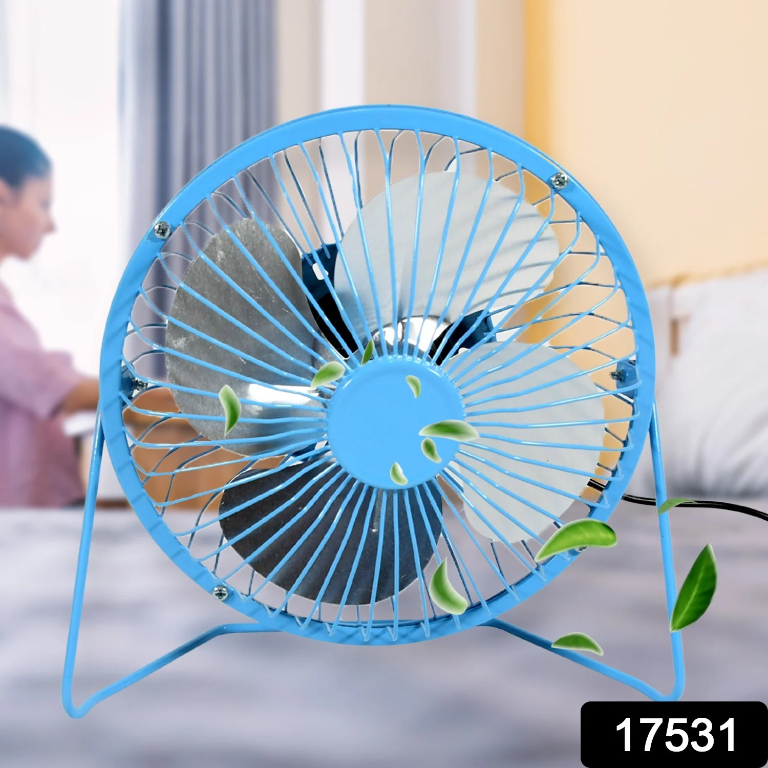 USB Table Desk Personal Metal Electronic Fan, Suitable For Office, School Use (1 Pc) - Image 2