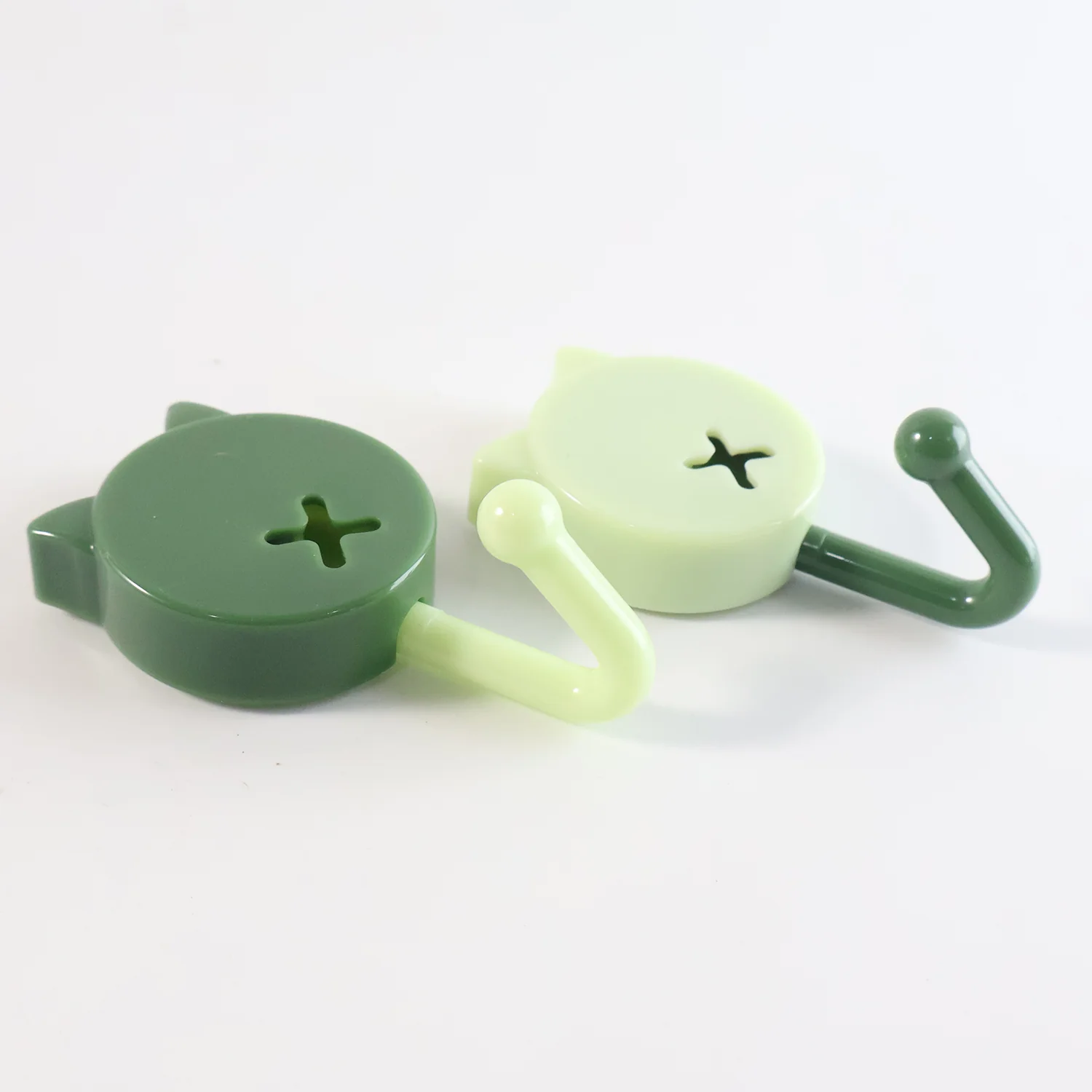 Self Adhesive Round Wall Hooks (10 Pc) - Image 4