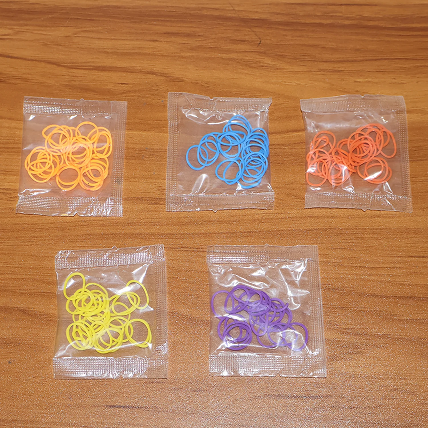Premium Strong Elastic Rubber Bands – Multipurpose Mix Color Bands (1 Pkt) - Image 8