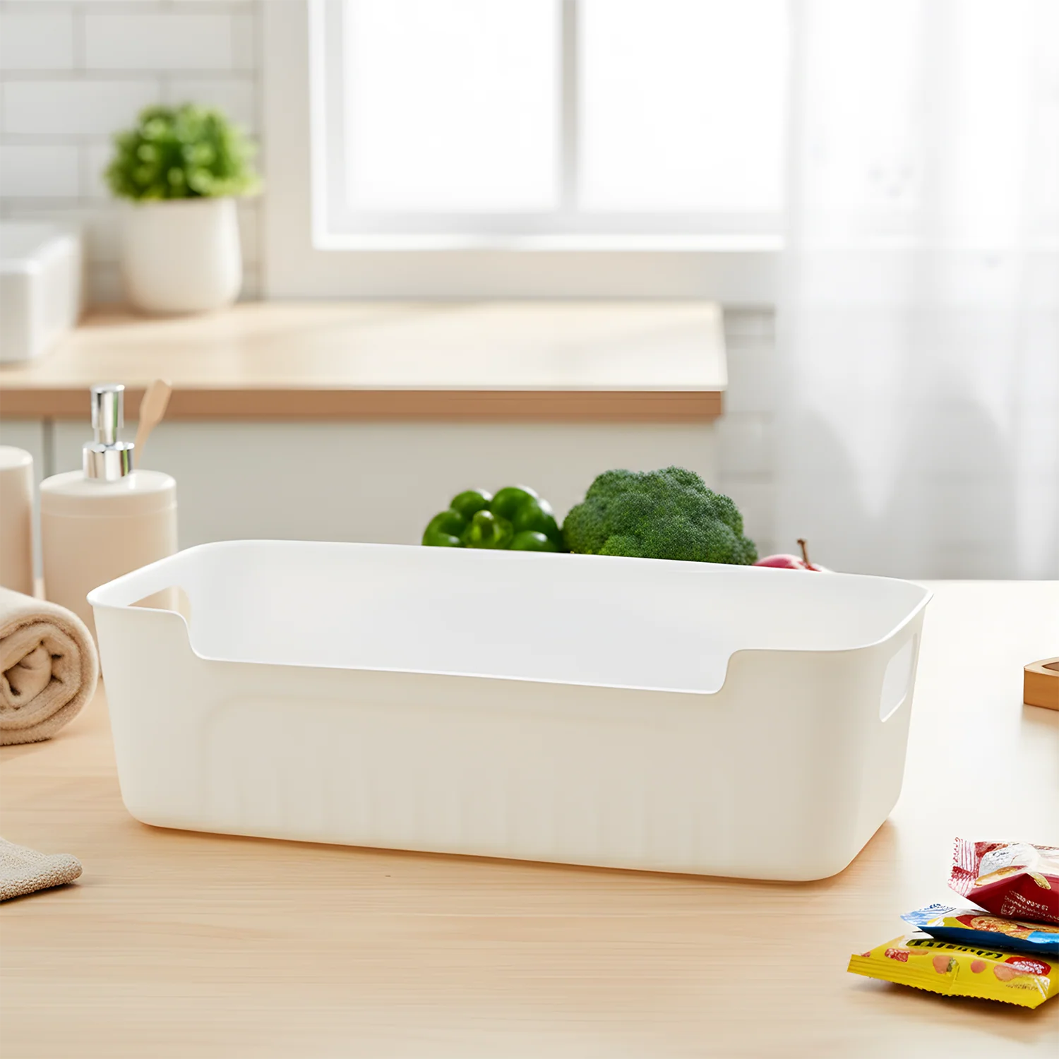 White Plastic Storage Basket Tray Set (4 Pcs) - Image 4