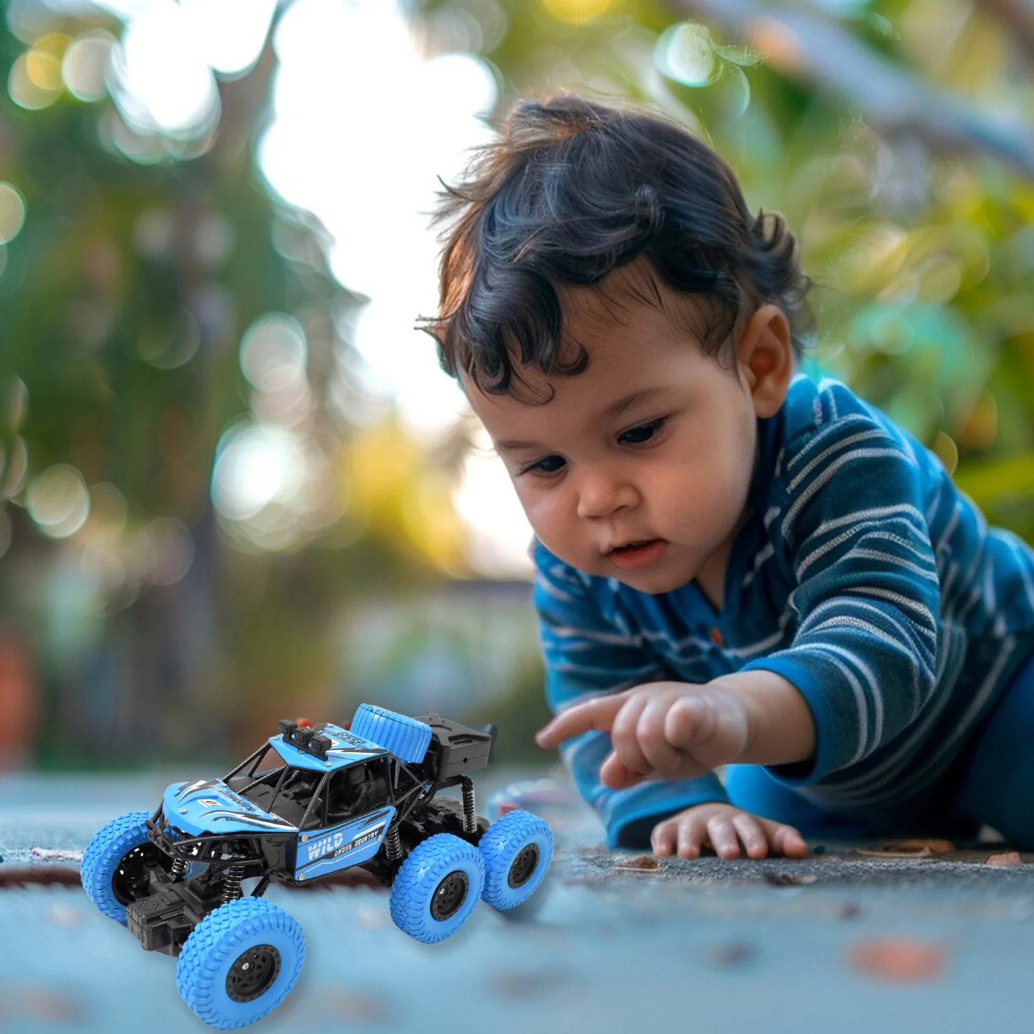 Rock Climber Car, 8 Wheels Climbing Car (1 Pc / Remote Battery Not Included) - Image 3