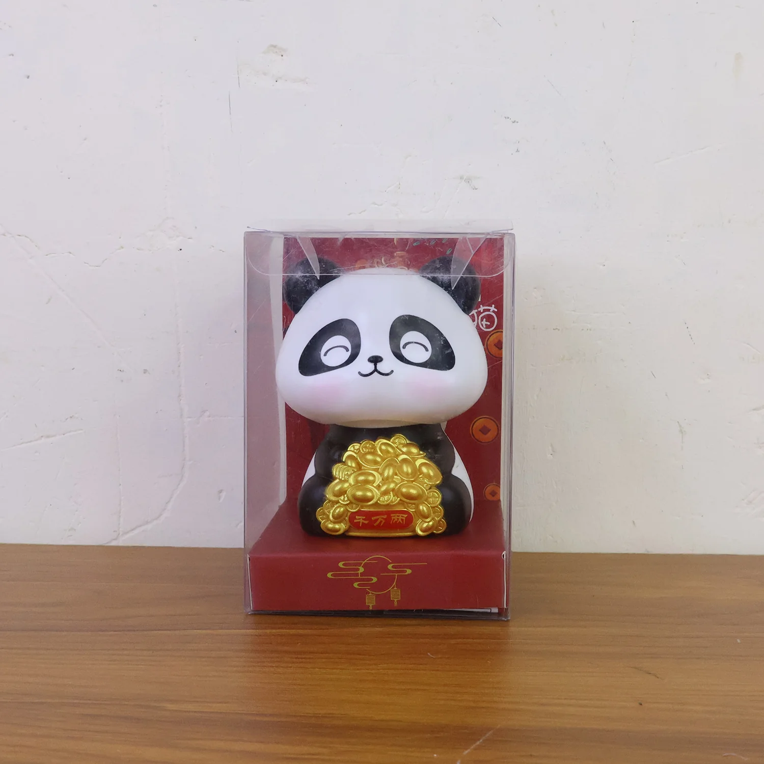 Solar Powered Moving Panda Car Dashboard Decoration – 1 Pc - Image 7