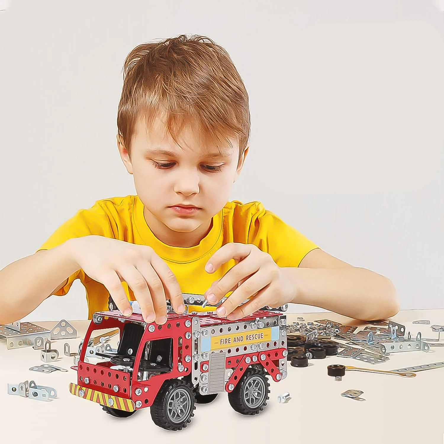 Metal DIY Fire Truck Building Blocks Kids (Fire Truck / 292pcs of truck tool / 1 Set) - Image 5