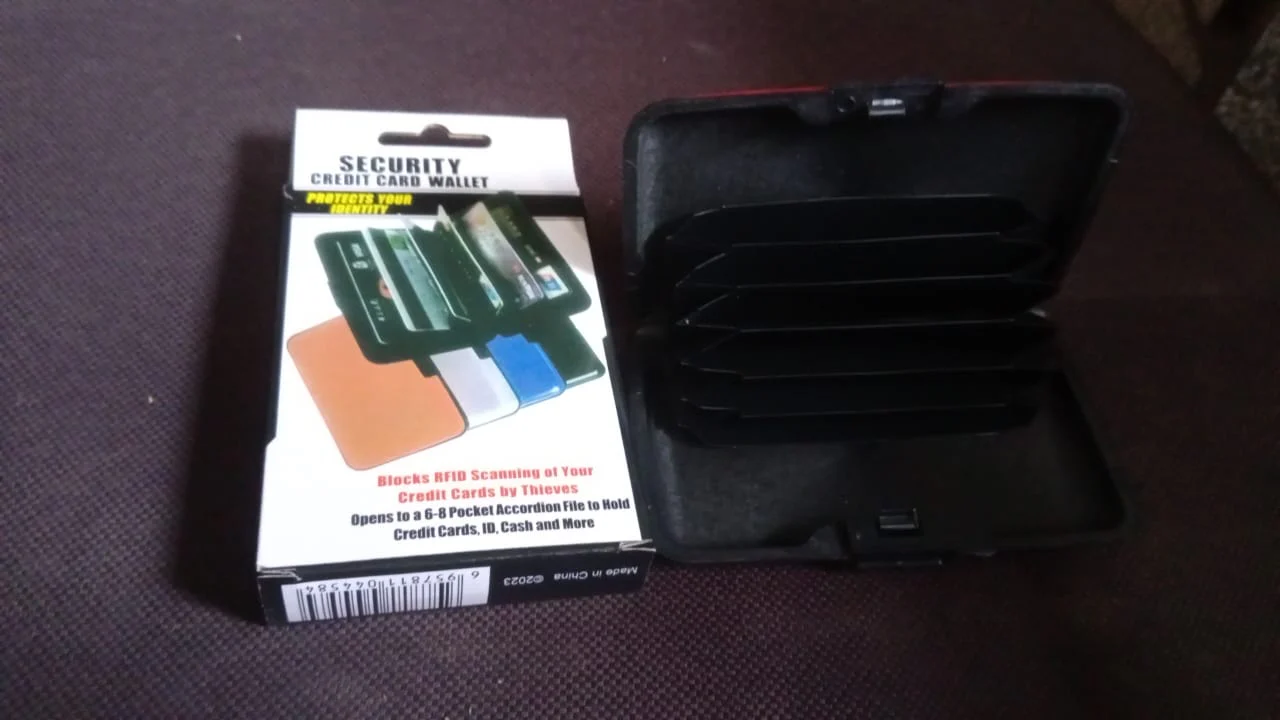 Plastic cardholder Waterproof Card Case (1 Pc) - Image 7