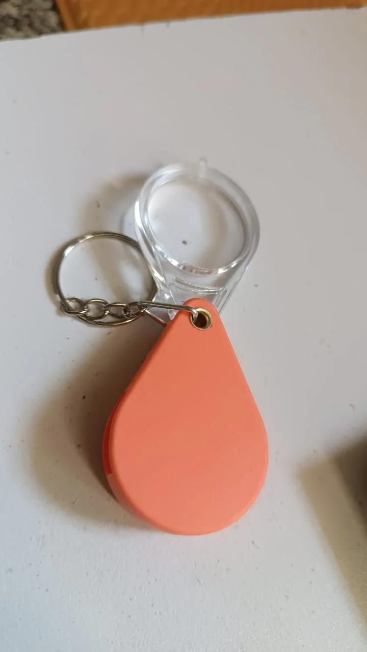 Folding Magnifier, Portable Mini Magnifier Keychain (1 Pc) - Image 7